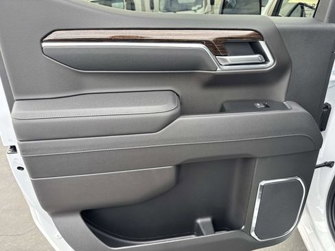 New 2026 GMC Sierra 1500 Elevation image 23