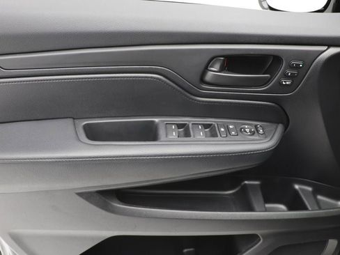 Used 2025 Honda Odyssey Sport-L image 14