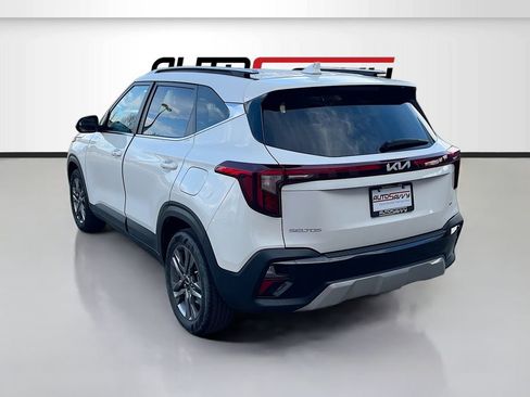 Used 2024 Kia Seltos S AWD/4WD image 5
