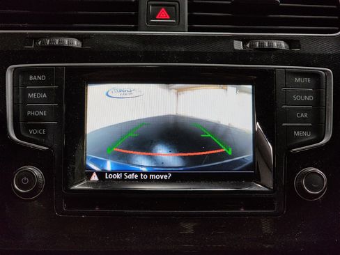 Used 2015 Volkswagen GTI SE w/ Lighting Package (SEL) image 25