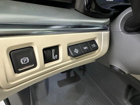 Certified 2023 Cadillac XT5 Premium Luxury w/ Technology Package image 14