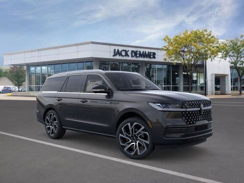 New 2026 Lincoln Navigator Black Label AWD/4WD image 7