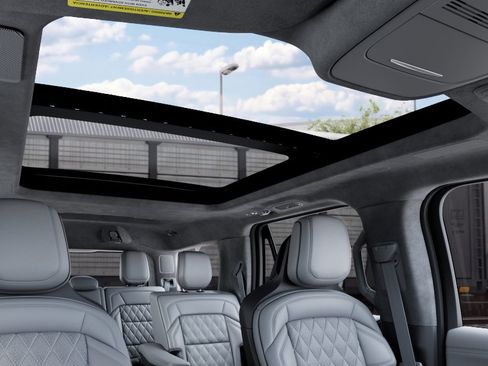 New 2027 Lincoln Navigator Black Label AWD/4WD image 22