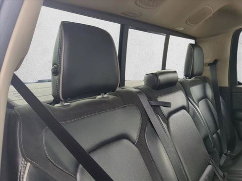 Used 2019 RAM 1500 Laramie RWD image 17