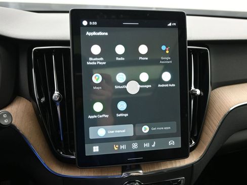 New 2026 Volvo XC60 B5 Core w/ Protection Package Premier image 28