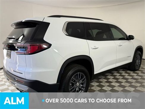 Used 2025 GMC Acadia Elevation image 6