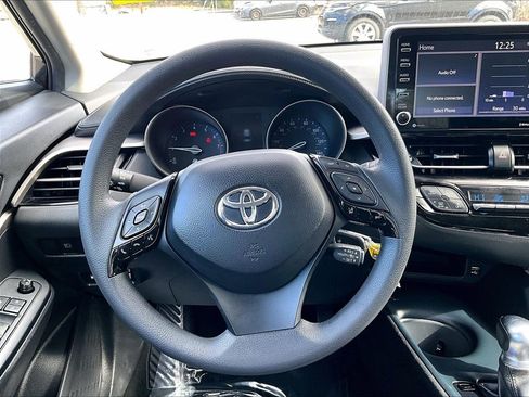 Used 2021 Toyota C-HR LE image 12