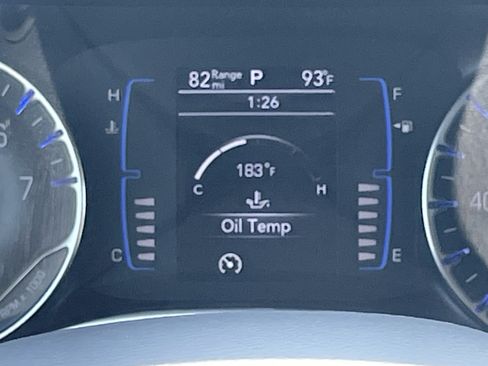Used 2023 Chrysler Voyager LX FWD image 20