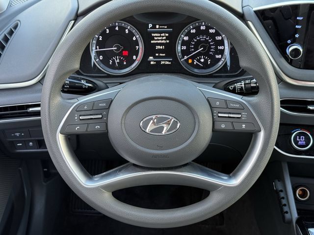 Used 2023 Hyundai Sonata SEL w/ Preferred Accessory Package FWD image 12