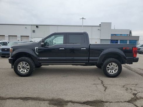 Used 2022 Ford F250 Limited image 7