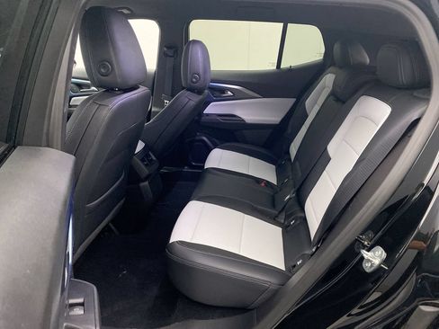 Used 2025 Chevrolet Equinox EV LT FWD image 24