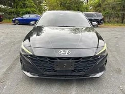 Used 2021 Hyundai Elantra SEL w/ Convenience Package FWD image 4