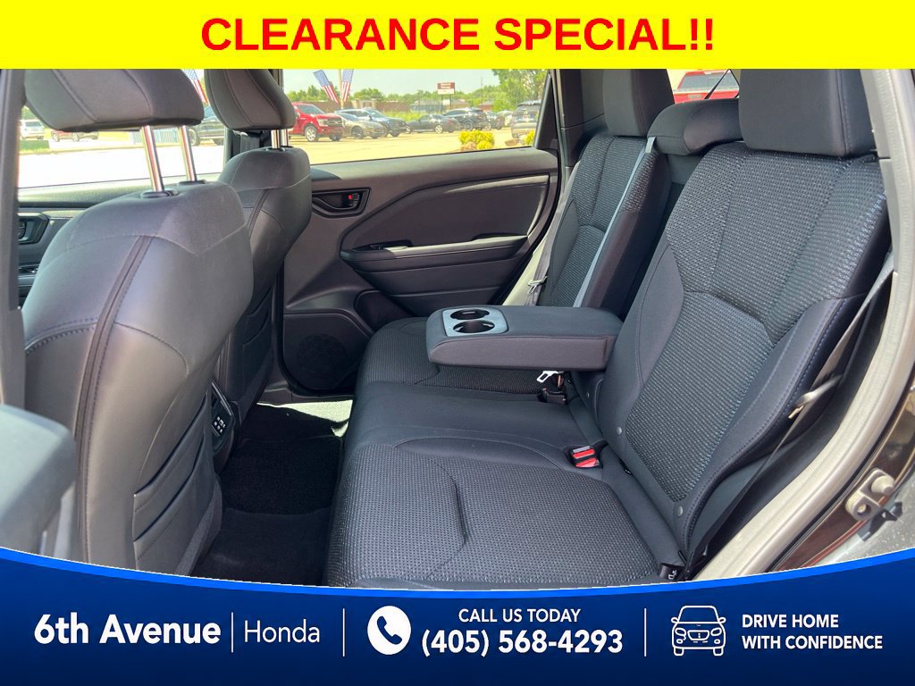 Used 2025 Subaru Forester Premium AWD/4WD image 21