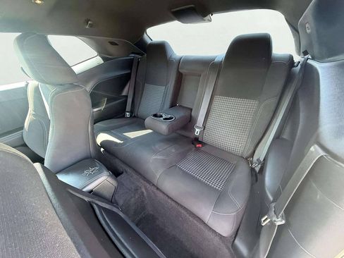 Used 2018 Dodge Challenger SXT RWD image 11