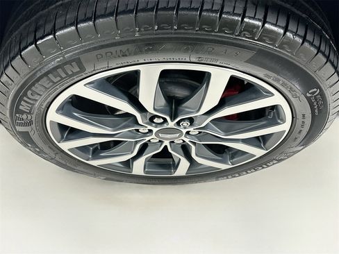 Used 2023 Cadillac XT6 Sport w/ Technology Package image 35