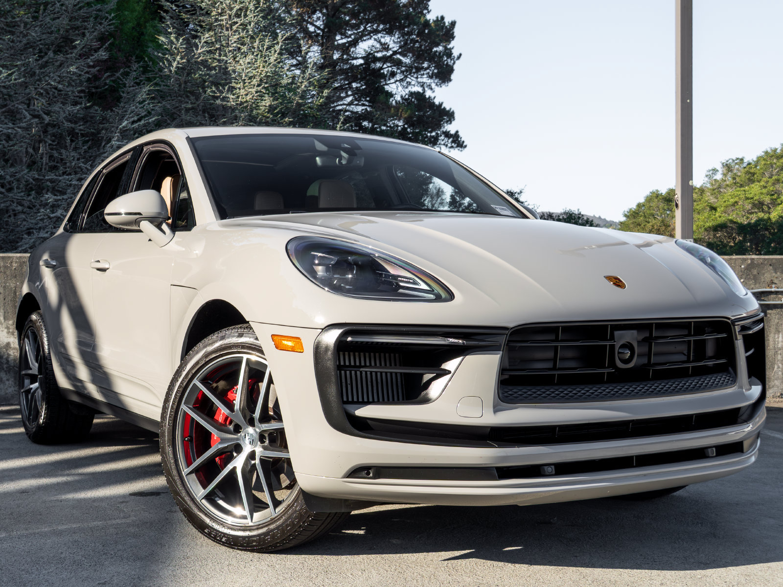 Certified 2023 Porsche Macan S AWD/4WD image 9