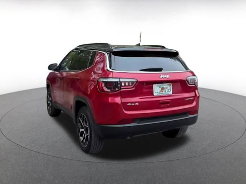 Used 2025 Jeep Compass Limited AWD/4WD image 11