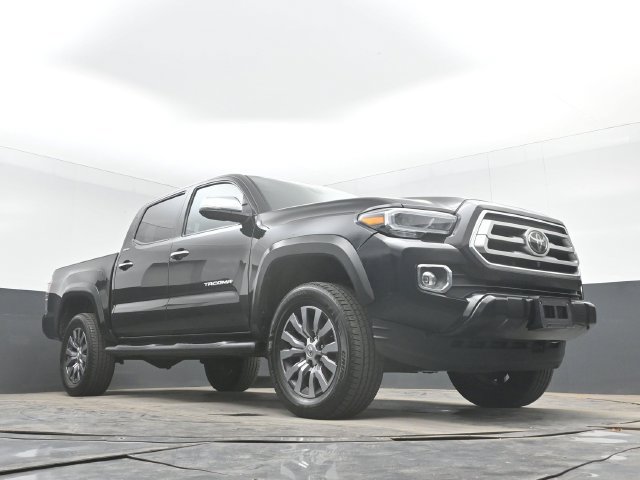 Used 2022 Toyota Tacoma Limited AWD/4WD image 43