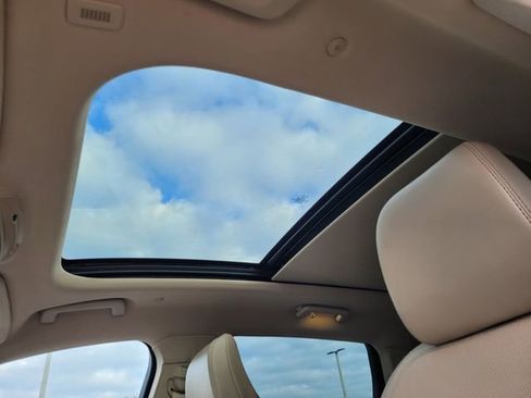 Used 2022 Lincoln Nautilus Reserve image 22