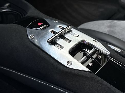 Used 2021 Ferrari SF90 Stradale AWD/4WD image 19