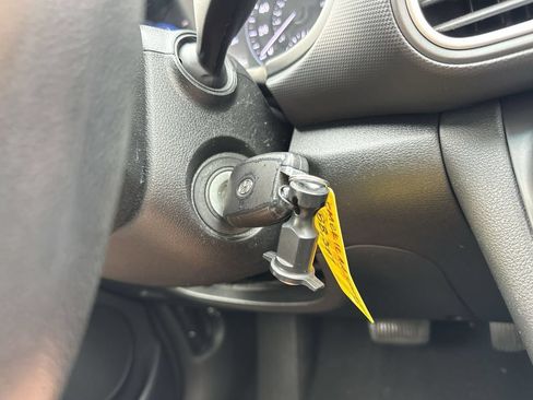 Used 2021 Hyundai Kona SE AWD/4WD image 16