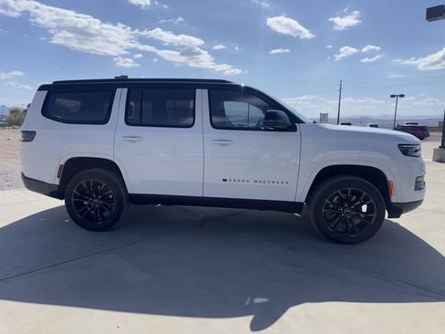 Used 2024 Jeep Grand Wagoneer Series III w/ Quick Order Packagew 28T image 6