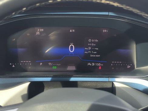 Used 2024 Volkswagen Taos SE image 16