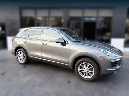 Used 2018 Porsche Cayenne image 7