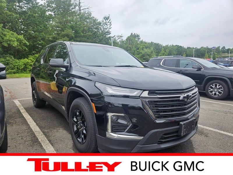Certified 2022 Chevrolet Traverse LS w/ Midnight/Sport Edition image 1
