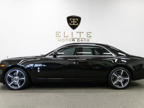 Used 2014 Rolls-Royce Ghost image 2