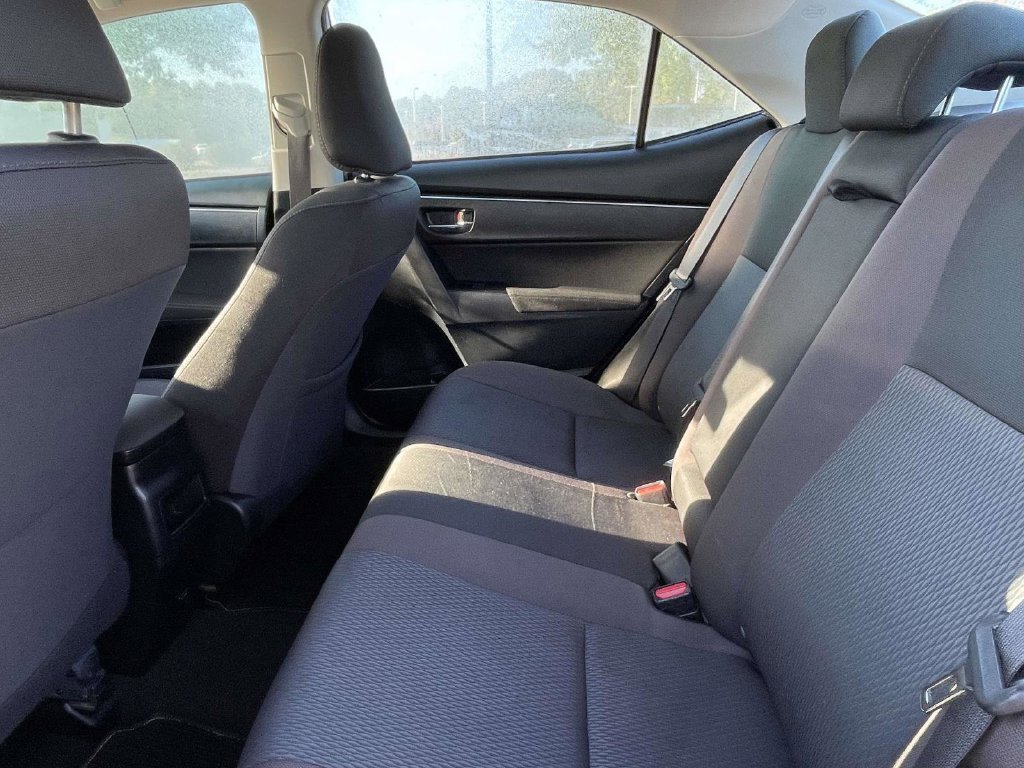 Used 2019 Toyota Corolla LE FWD image 12