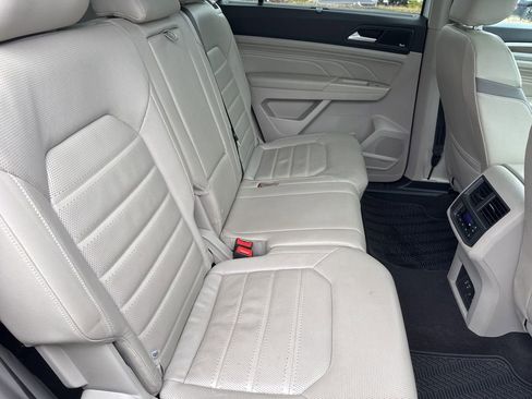 Used 2021 Volkswagen Atlas SEL Premium image 24