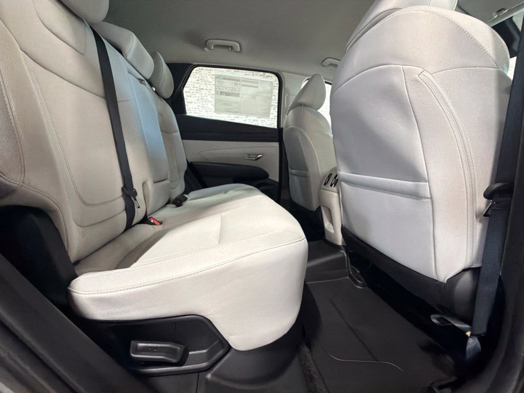New 2026 Hyundai Tucson SEL FWD image 13