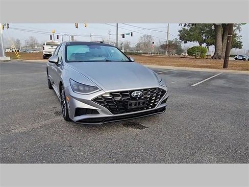 Used 2020 Hyundai Sonata Limited image 17