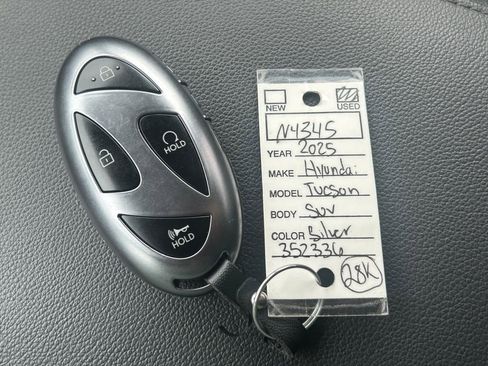 Used 2025 Hyundai Tucson Limited AWD/4WD image 41
