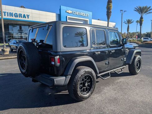 Used 2019 Jeep Wrangler Unlimited Sport S image 4