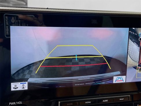 Certified 2020 Toyota Highlander Platinum image 13