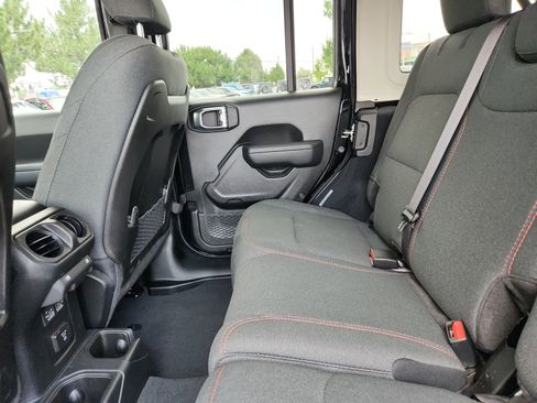 New 2024 Jeep Wrangler Unlimited Rubicon w/ Convenience Group image 17