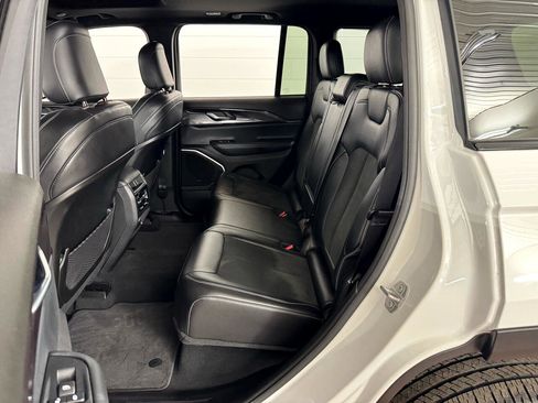 Used 2022 Jeep Grand Cherokee Altitude image 30