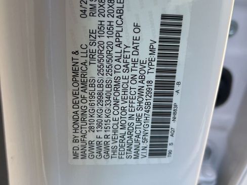 Used 2025 Honda Pilot Touring image 15