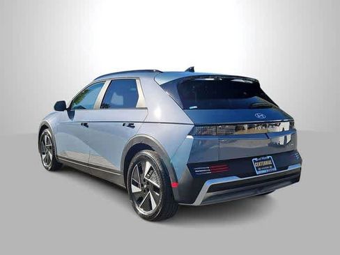 Used 2025 Hyundai Ioniq 5 SEL image 6