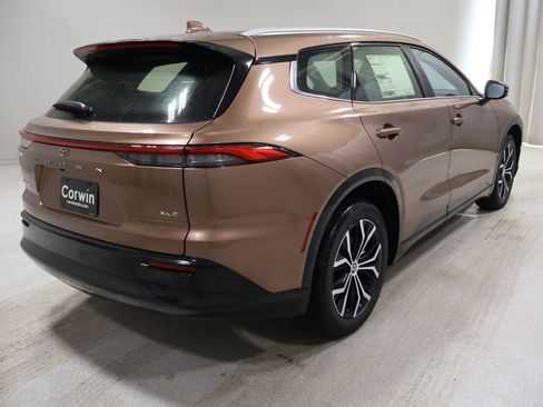 New 2026 Toyota Crown Signia image 8