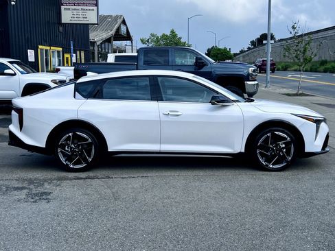 Used 2025 Kia K4 GT-Line image 5