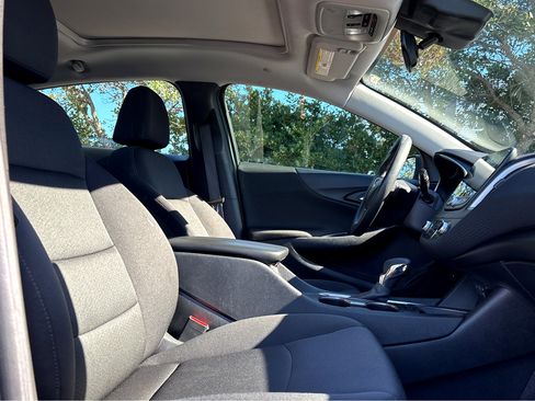 Used 2024 Chevrolet Malibu LT image 11