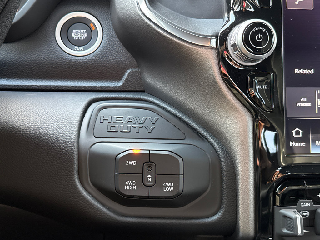 New 2027 RAM 3500 Laramie AWD/4WD image 28