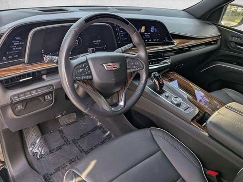 Used 2023 Cadillac Escalade Premium Luxury AWD/4WD image 10