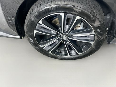 Used 2024 Toyota bZ4X FWD image 11