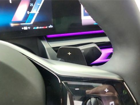 Used 2025 BMW 540i xDrive image 42