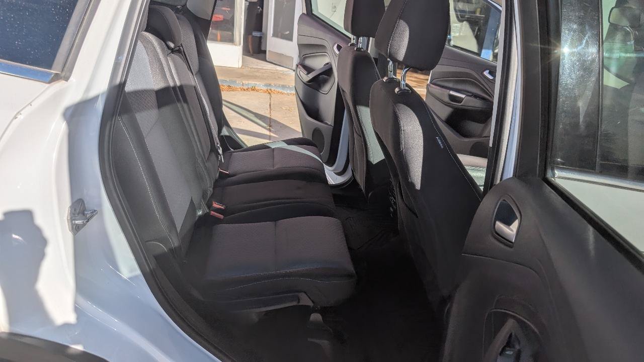 Used 2017 Ford Escape SE AWD/4WD image 13