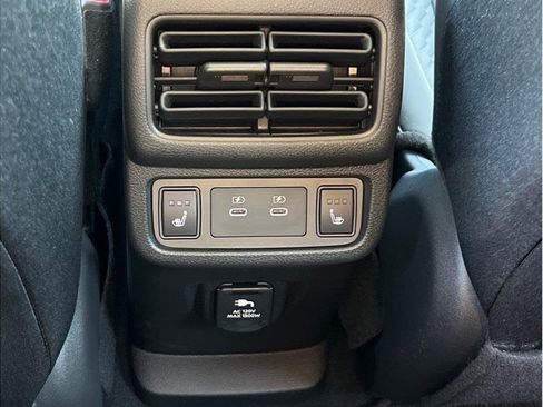 New 2026 Nissan Leaf Platinum+ w/ Floor Mat Package (Platinum+) image 10